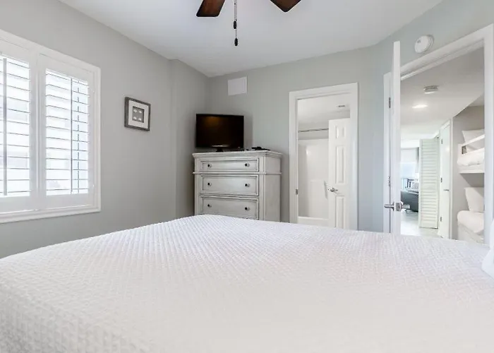 Apartment Westwind 301 By Youngs Suncoast